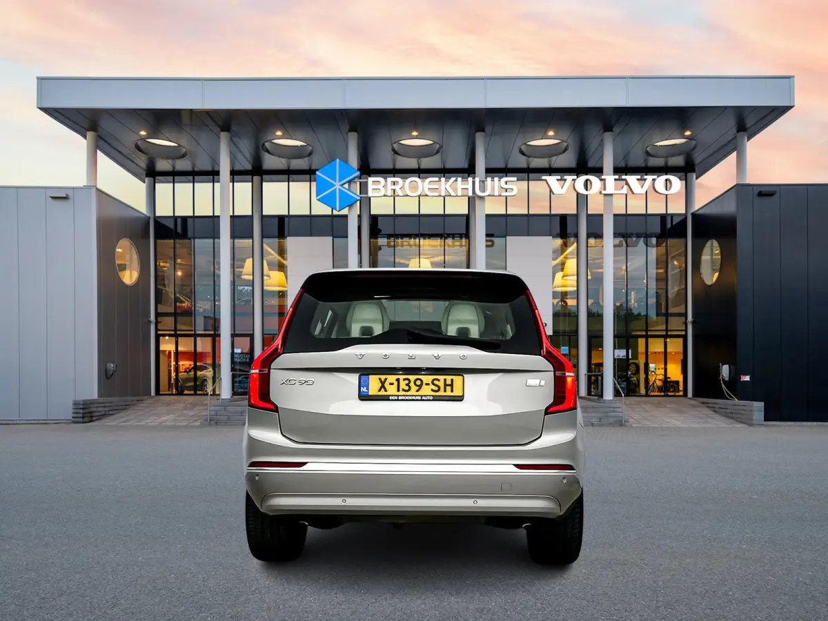 T8 Recharge Ultimate Bright | 21" | Luchtvering | Geventileerd Nappa | Bowers & Wilkins | Massagestoelen | 360 Camera | Head-Up | Gelamineerd Glas |
