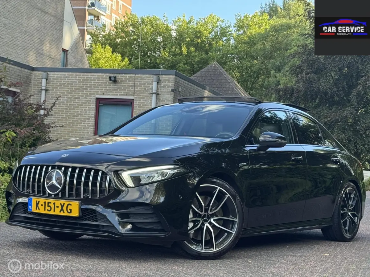 AMG 35 4MATIC Premium Plus