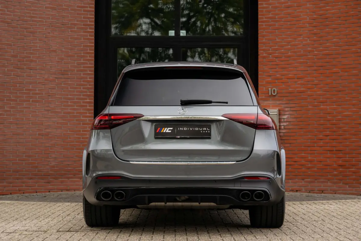 AMG 53 Hybrid 4MATIC+ Premium Plus Carbon NP 165k