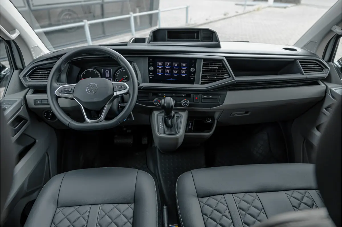 2.0 TDI L2H1 DSG DC | Dubbel cabine | 6-Zitter | Bi-Xenon | Camera | CarPlay | MF Stuur | Nieuw | BPM Vrij | DAB | Trekhaak | Cruise control