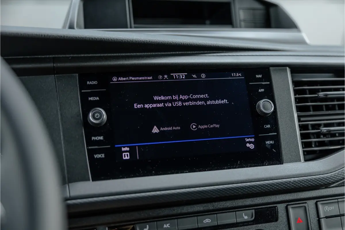 2.0 TDI L2H1 DSG DC | Dubbel cabine | 6-Zitter | Bi-Xenon | Camera | CarPlay | MF Stuur | Nieuw | BPM Vrij | DAB | Trekhaak | Cruise control