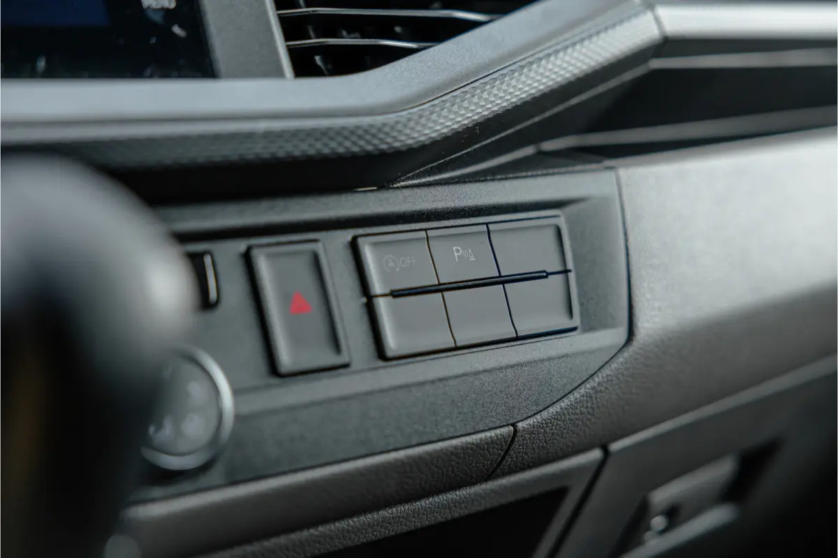 2.0 TDI L2H1 DSG DC | Dubbel cabine | 6-Zitter | Bi-Xenon | Camera | CarPlay | MF Stuur | Nieuw | BPM Vrij | DAB | Trekhaak | Cruise control