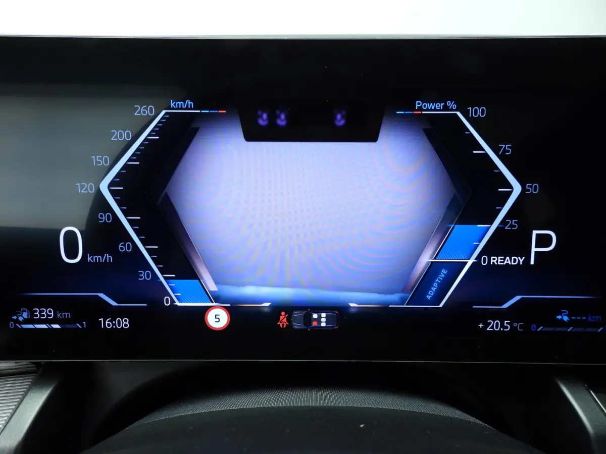 550e xDrive | M-Sportpakket | LED | HUD | Active cruise | Elektr. zetels | Keyles go | DAB | Bowers & Wilkins sound | Alu 21 inch