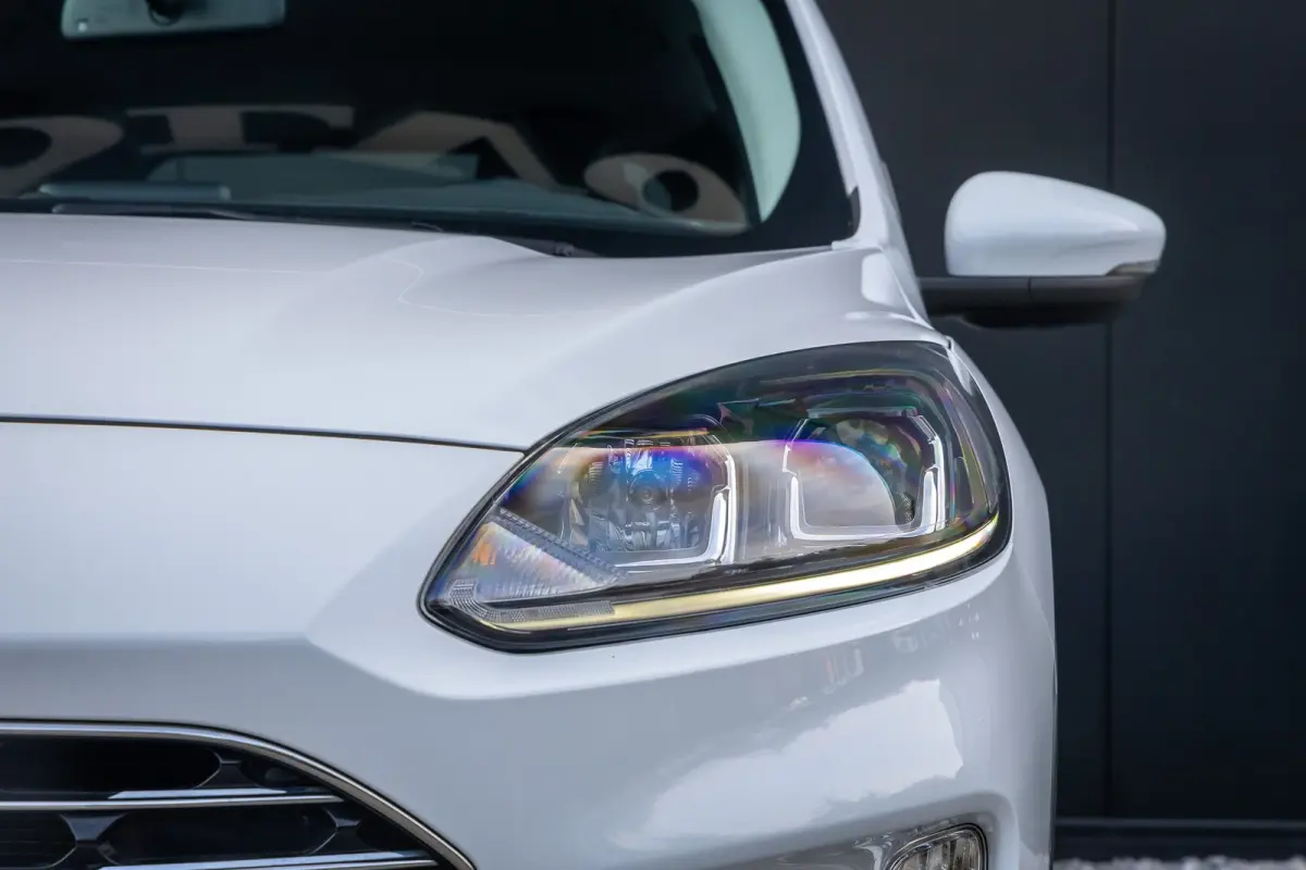 2.5 PHEV Titanium | Winter-pack | Camera | Apple carplay / andriod auto | Standkachel | Navigatie incl. bluetooth