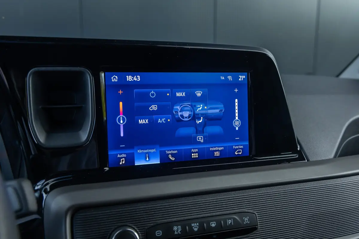1.0 Trend 125pk | Nieuw model | Achteruitrijcamera | Airco | Apple Carplay/Android Auto|telefoonintegratie premium