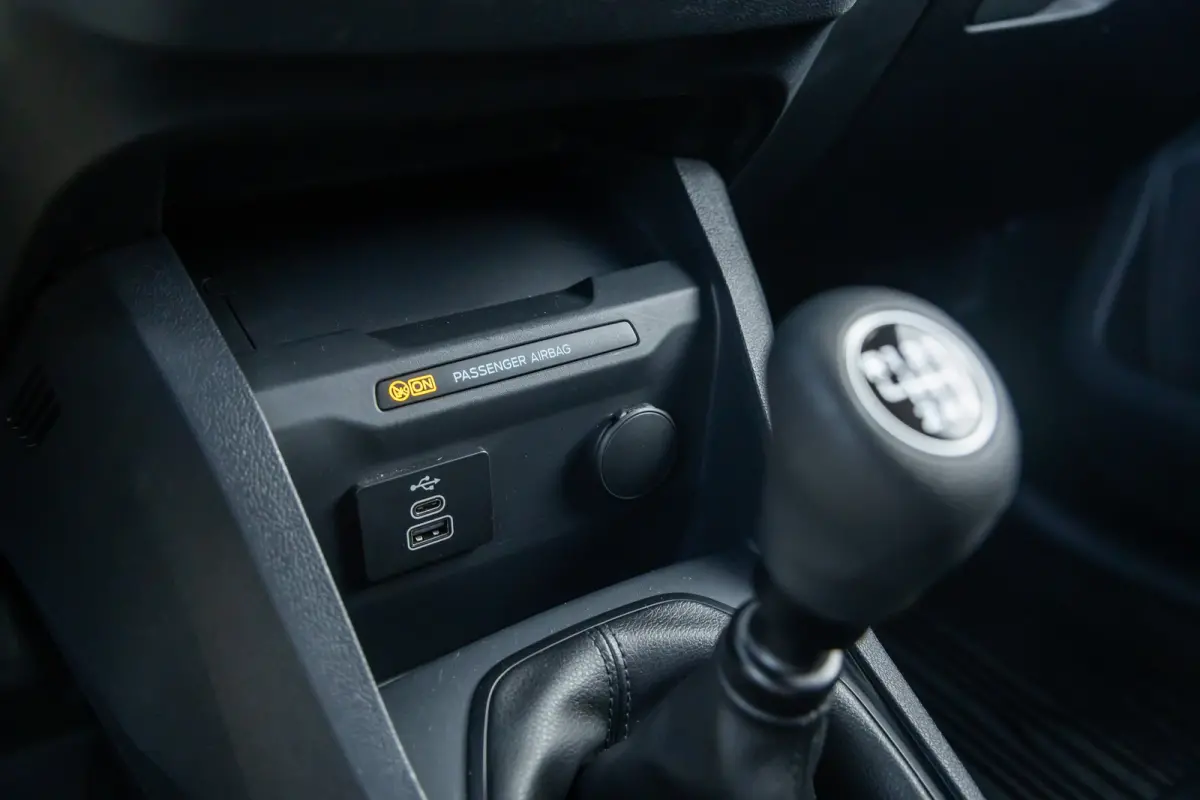 1.0 Trend 125pk | Nieuw model | Achteruitrijcamera | Airco | Apple Carplay/Android Auto|telefoonintegratie premium