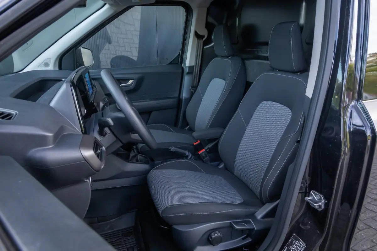 1.0 Trend 125pk | Nieuw model | Achteruitrijcamera | Airco | Apple Carplay/Android Auto|telefoonintegratie premium