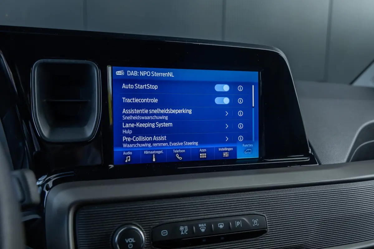 1.0 Trend 125pk | Nieuw model | Achteruitrijcamera | Airco | Apple Carplay/Android Auto|telefoonintegratie premium
