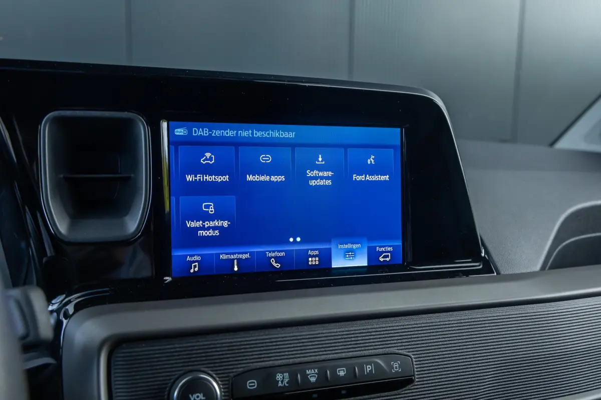 1.0 Trend 125pk | Nieuw model | Achteruitrijcamera | Airco | Apple Carplay/Android Auto|telefoonintegratie premium