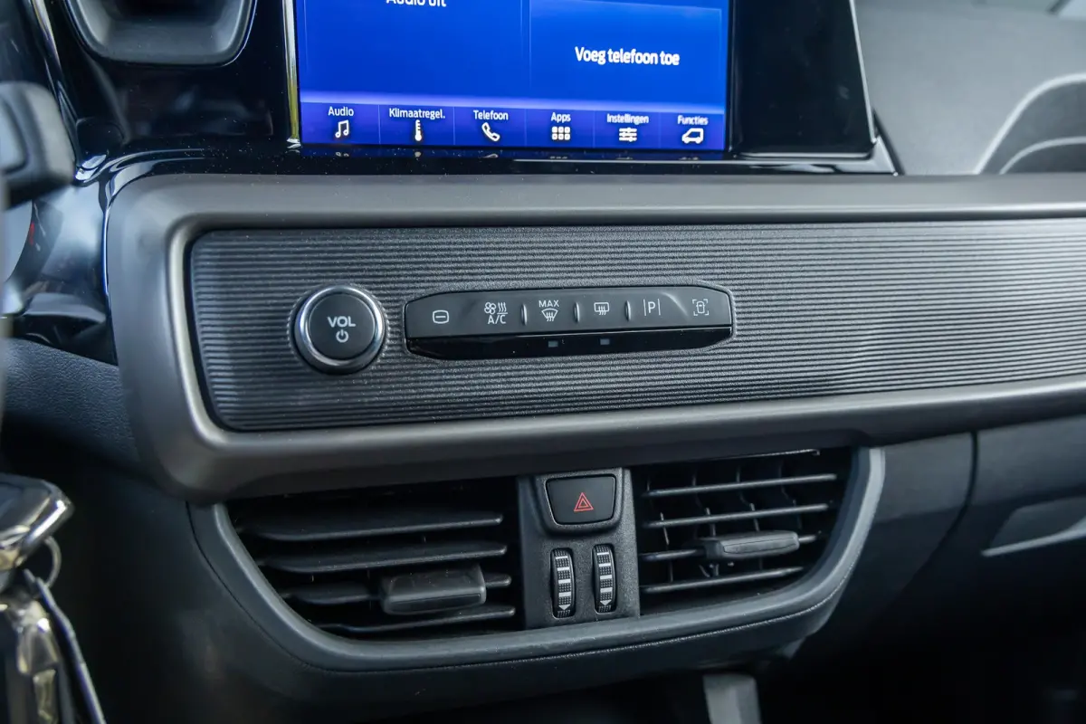 1.0 Trend 125pk | Nieuw model | Achteruitrijcamera | Airco | Apple Carplay/Android Auto|telefoonintegratie premium