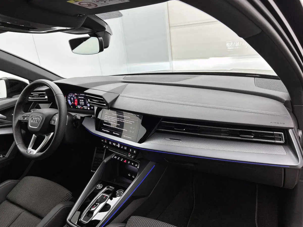 35 TFSI S edition | 2x S-LINE | Panoramadak | SONOS | Matrix | Sfeerverlichting | Stoelverwarming | Virtual Cockpit | Apple Carplay / Android Auto | Cruise Control | Climate Control | 18" Li