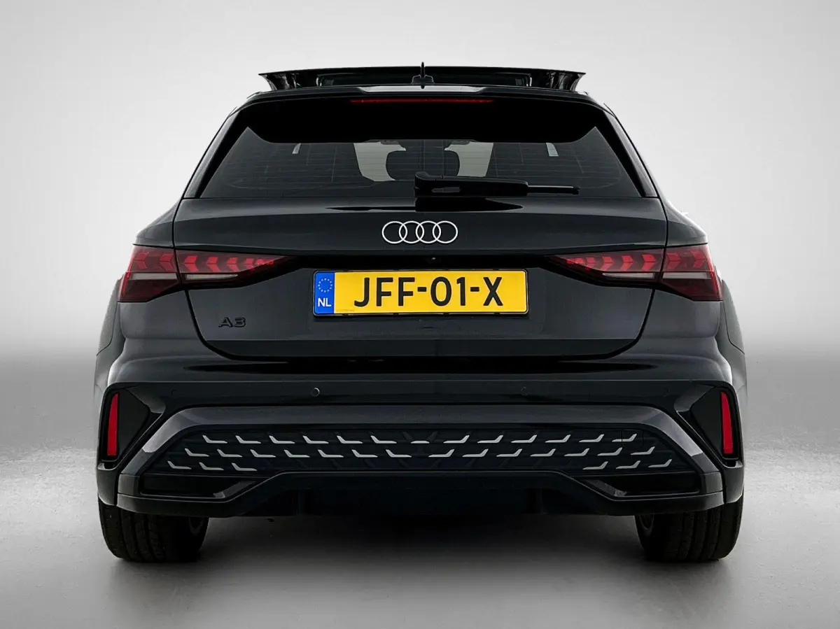 35 TFSI S edition | 2x S-LINE | Panoramadak | SONOS | Matrix | Sfeerverlichting | Stoelverwarming | Virtual Cockpit | Apple Carplay / Android Auto | Cruise Control | Climate Control | 18" Li