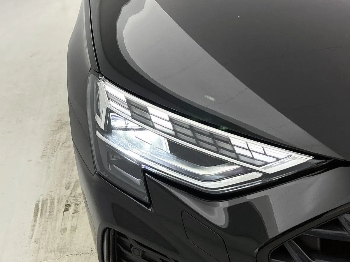 35 TFSI S edition | 2x S-LINE | Panoramadak | SONOS | Matrix | Sfeerverlichting | Stoelverwarming | Virtual Cockpit | Apple Carplay / Android Auto | Cruise Control | Climate Control | 18" Li