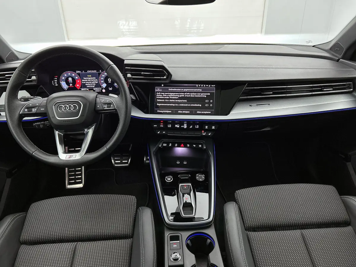 35 TFSI S edition | 2x S-LINE | Panoramadak | SONOS | Matrix | Sfeerverlichting | Stoelverwarming | Virtual Cockpit | Apple Carplay / Android Auto | Cruise Control | Climate Control | 18" Li