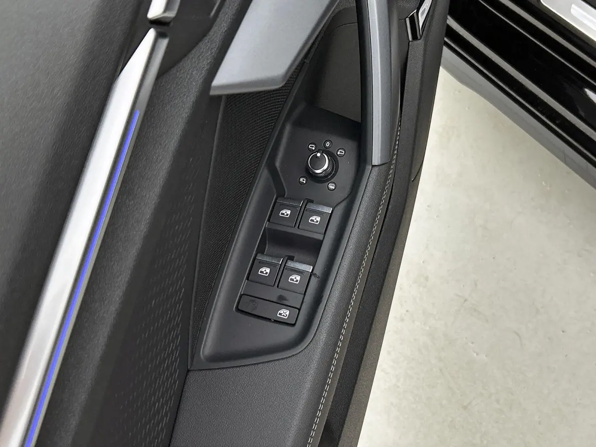 35 TFSI S edition | 2x S-LINE | Panoramadak | SONOS | Matrix | Sfeerverlichting | Stoelverwarming | Virtual Cockpit | Apple Carplay / Android Auto | Cruise Control | Climate Control | 18" Li