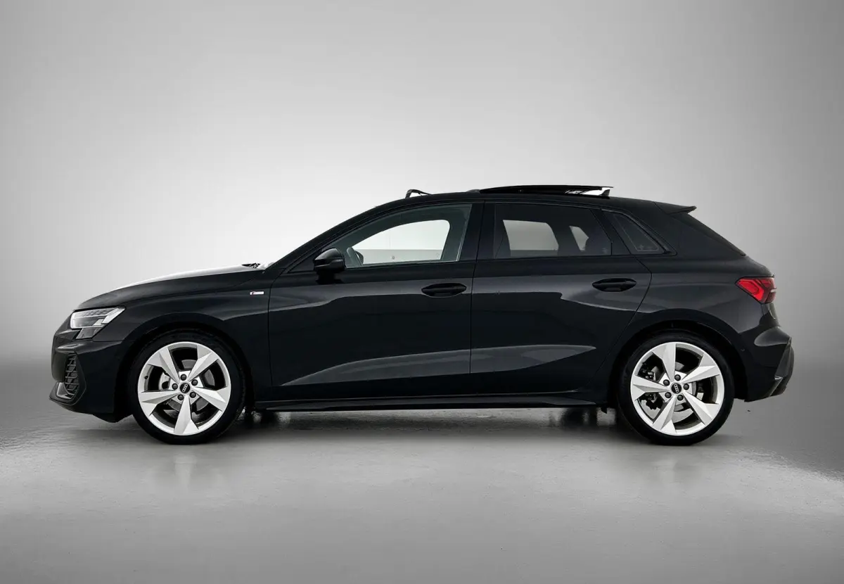 35 TFSI S edition | 2x S-LINE | Panoramadak | SONOS | Matrix | Sfeerverlichting | Stoelverwarming | Virtual Cockpit | Apple Carplay / Android Auto | Cruise Control | Climate Control | 18" Li