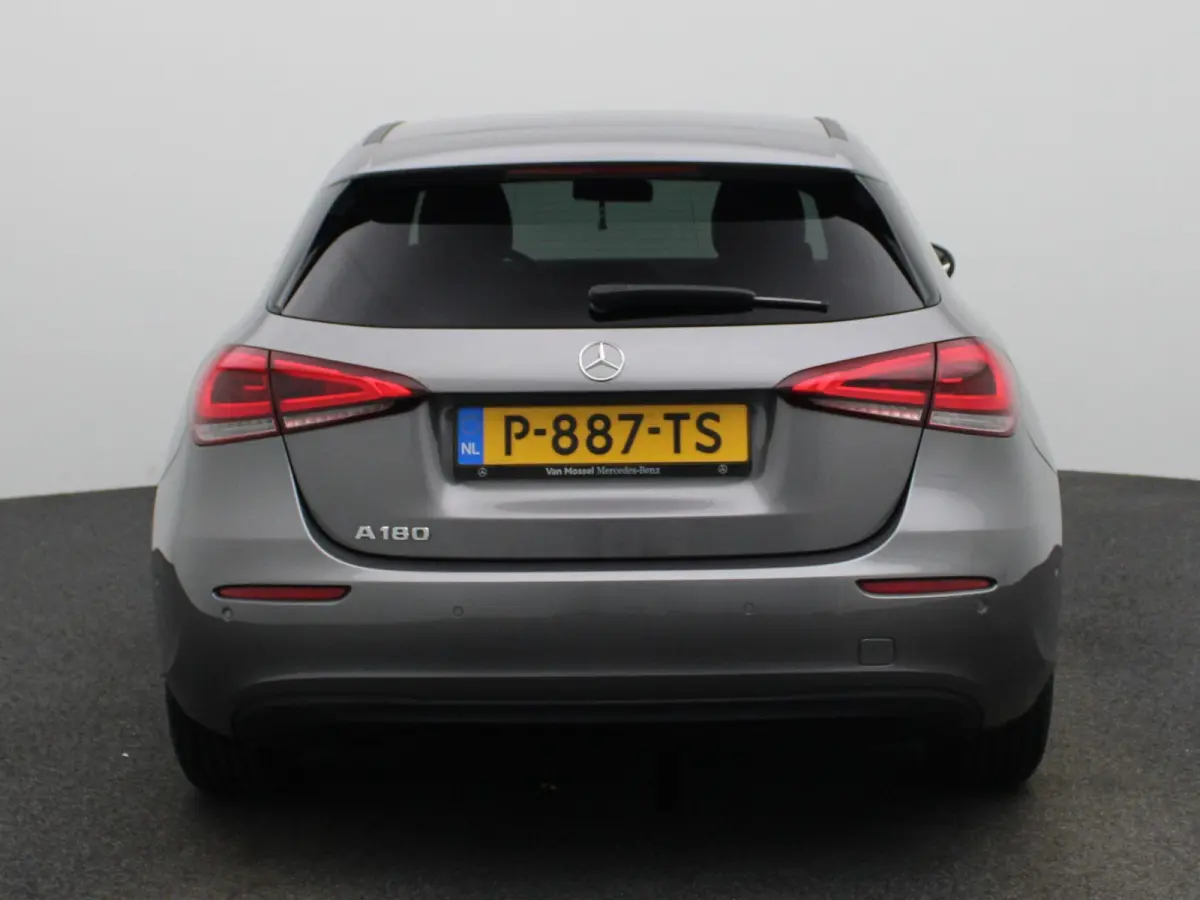 180 Business Solution | Automaat | Navigatie | Achteruitrijcamera | Stoelverwarming | Wide Screen Virtual Cockpit | Cruise Control | Climate Control | Parkeersensoren | Bluetooth | LED | Led