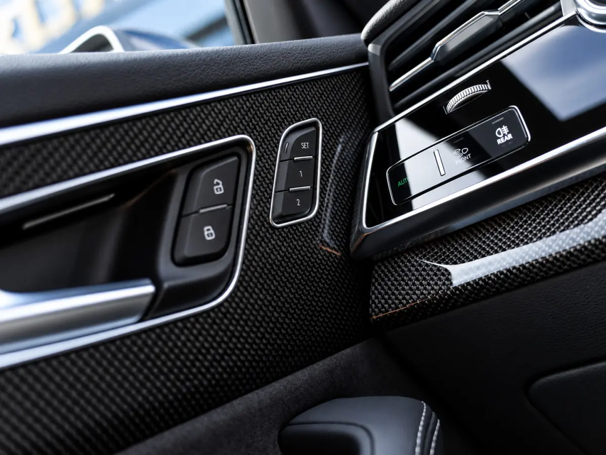 SQ8 4.0 TDI Quattro|PANO|22''|B&O|LUCHTV.|360°|SFEERV.