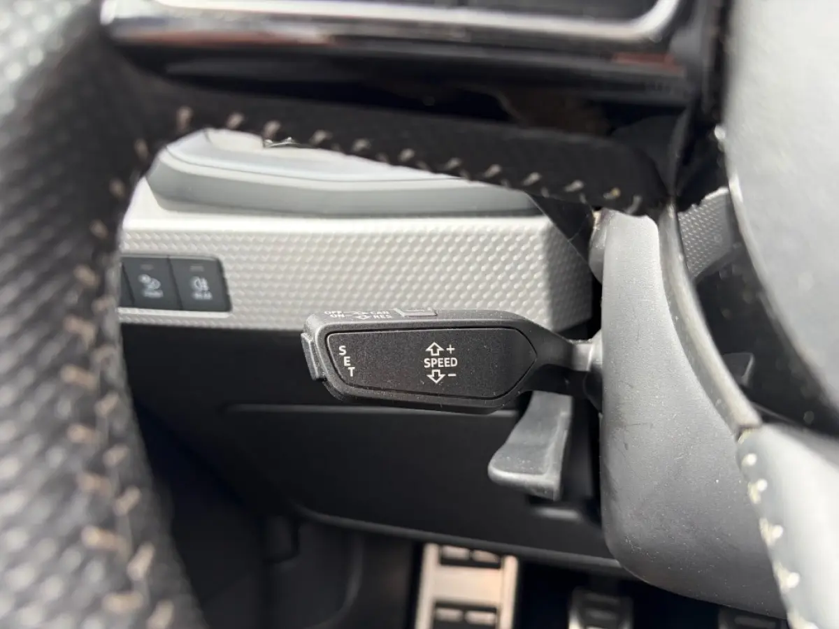 SB 30 TFSI S Line Edition One LED Navi Virtual Carplay Camera NL-auto