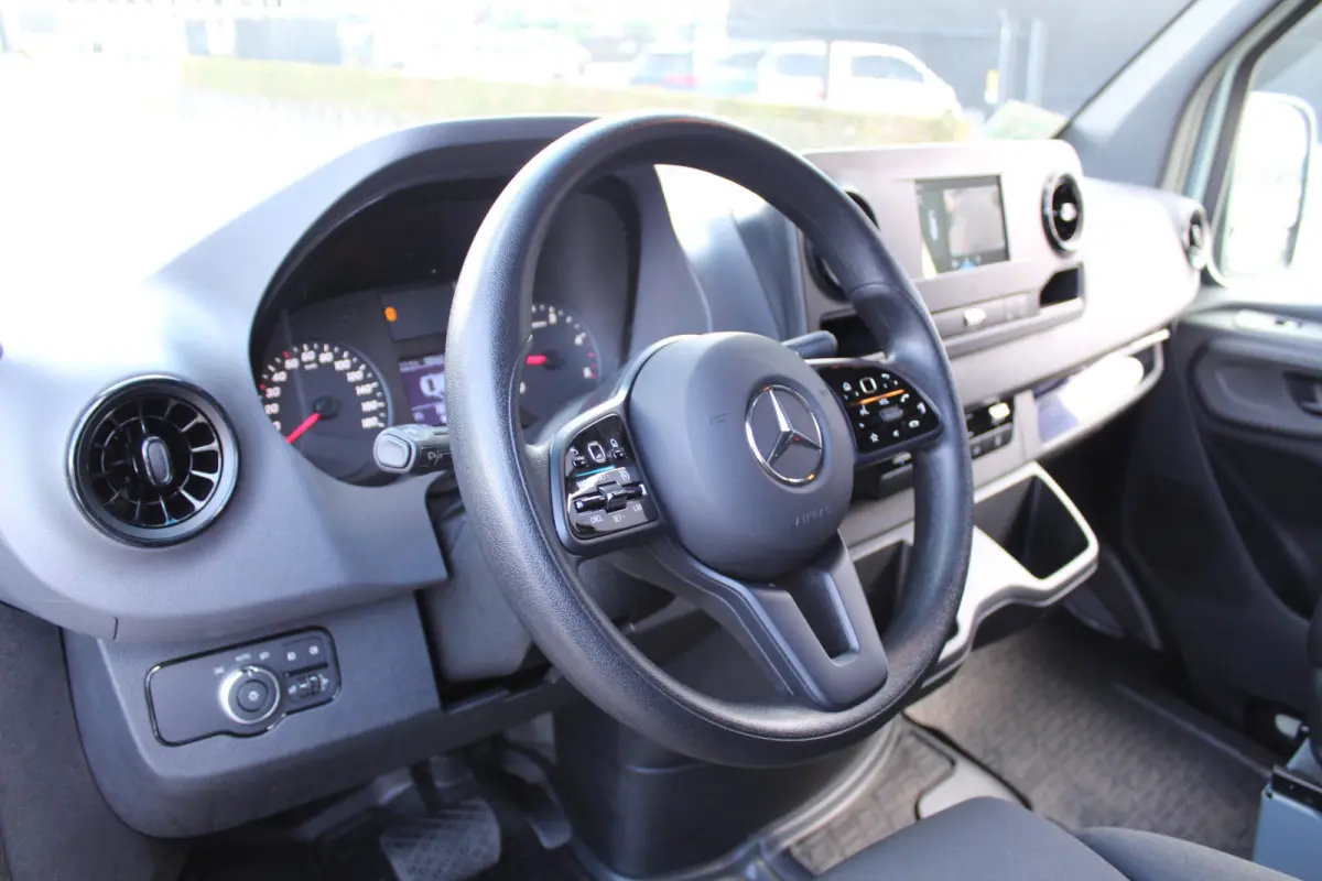 317 170Pk 1.9 CDI L2H2 RWD Automaaat | Camera | Cruise control