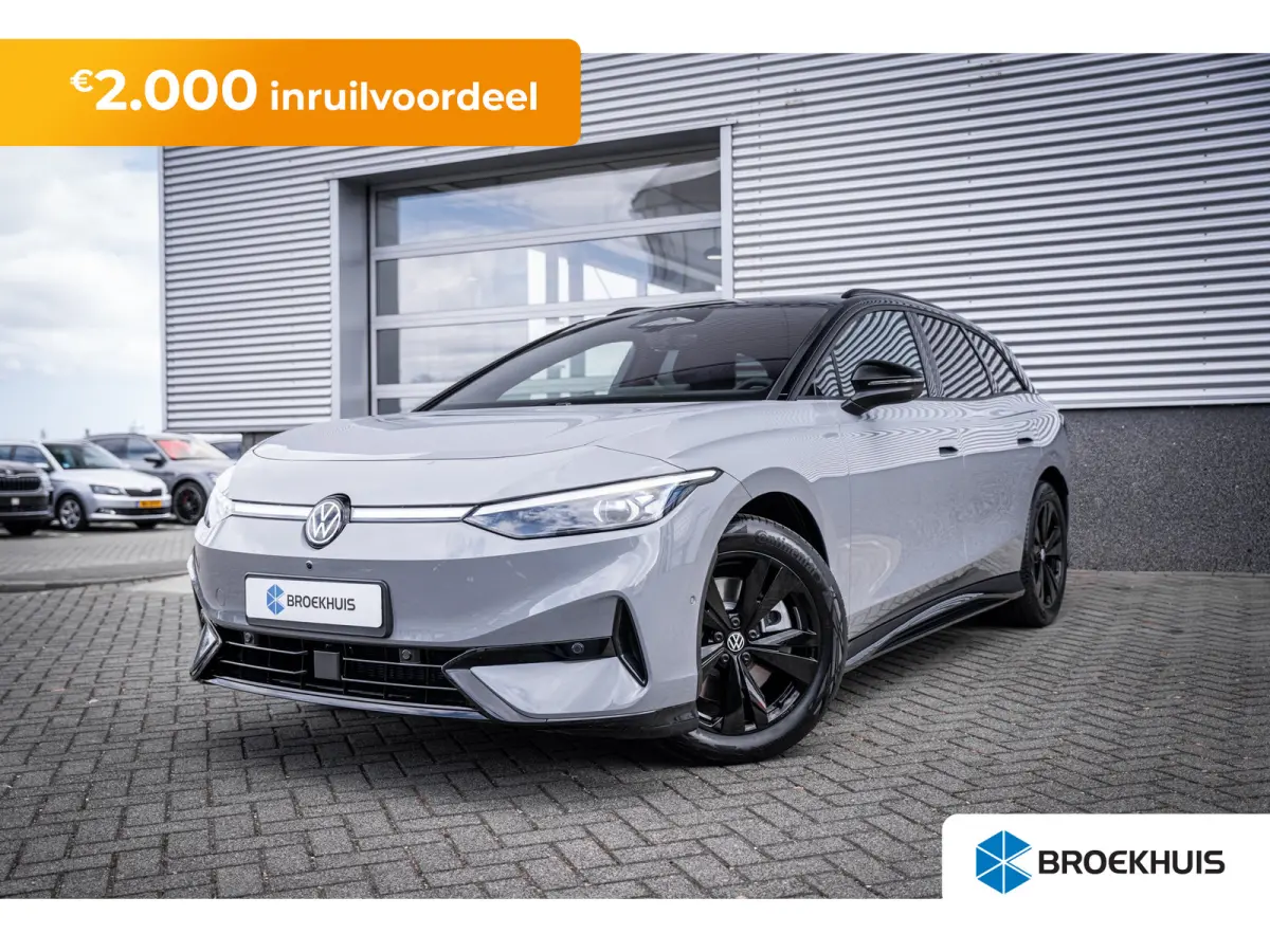 Limited Edition Plus | 360 graden camera (Area View) | Achterklep, elektrisch, met sensorgestuurde opening (Easy Open) | Geheugenfunctie voor Parkeerassistent (Trained Park Assist)