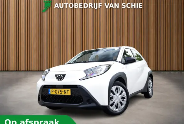 1.0 VVT-i MT Play 1e-Eig. & Keurig-Onderh. BOVAG-Garantie. NL-Auto.