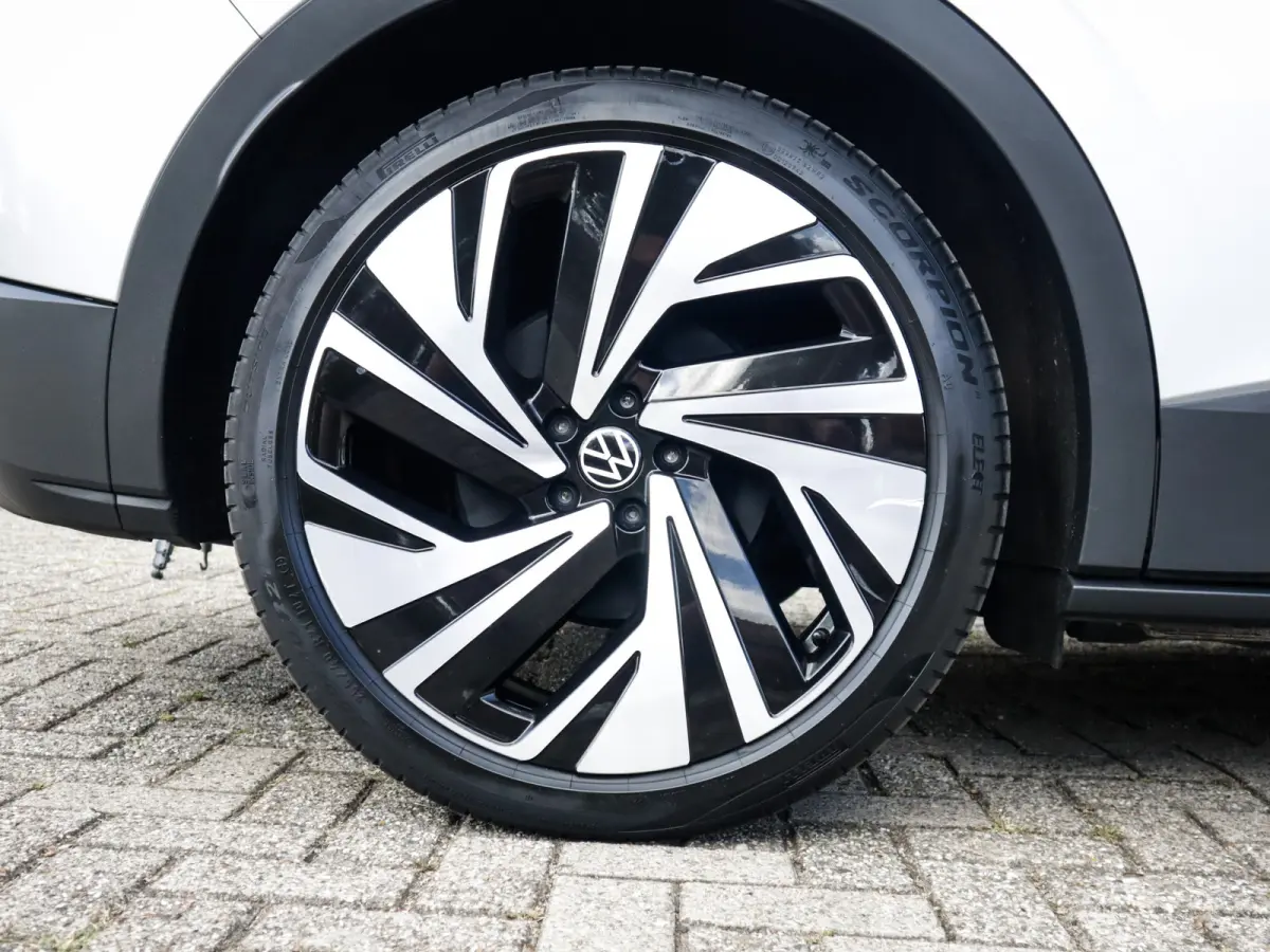 Business 77 kWh 3-Fase 1e-Eig. & Dealer-Onderh. BOVAG-Garantie. NL-Auto.