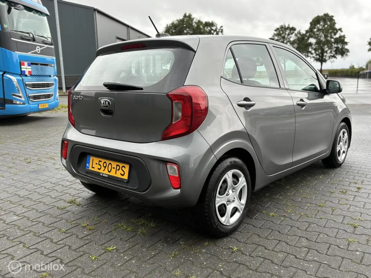 1.0 DPi ComfortLine | 5-Deurs | 67 PK | 46.256 km | Grijs Metallic | 07/2021