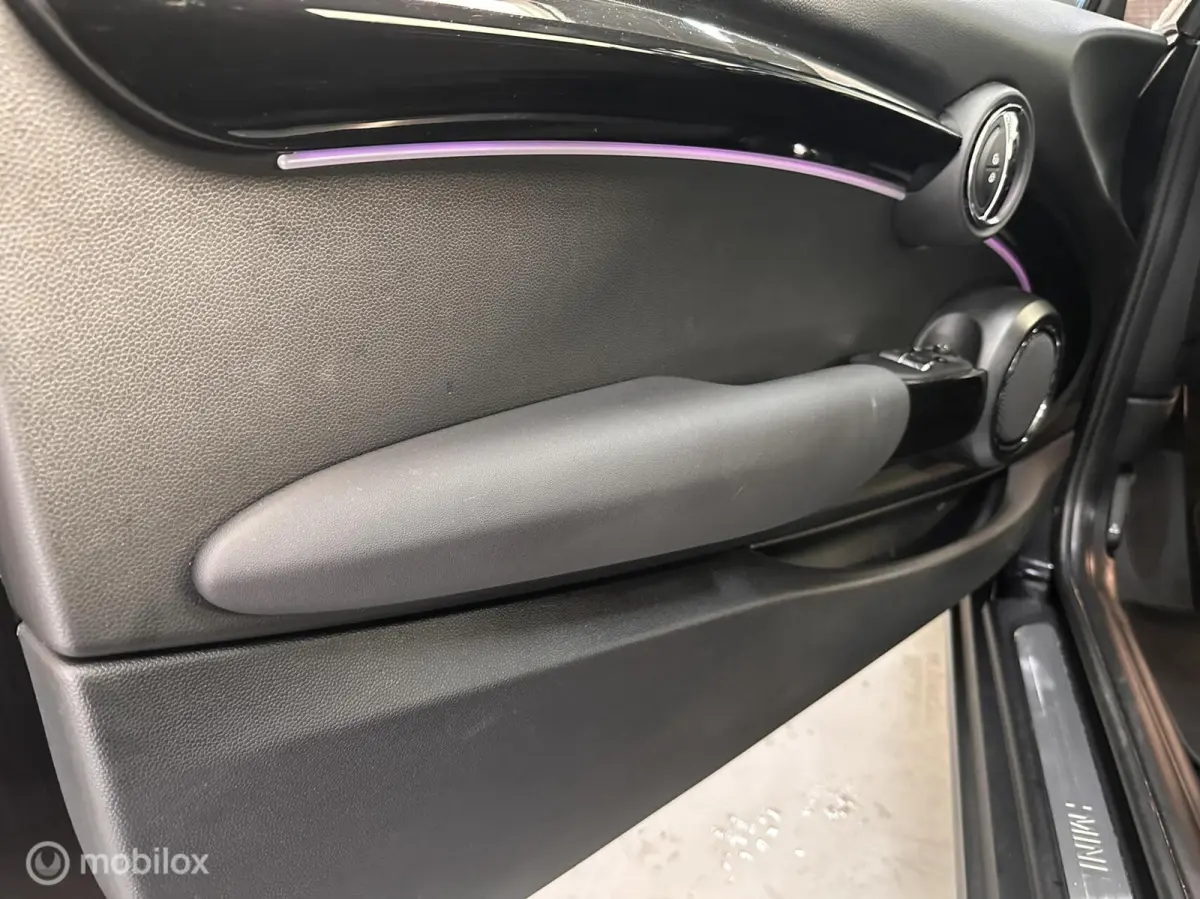 1.5 Cooper Essential automaat 2023
