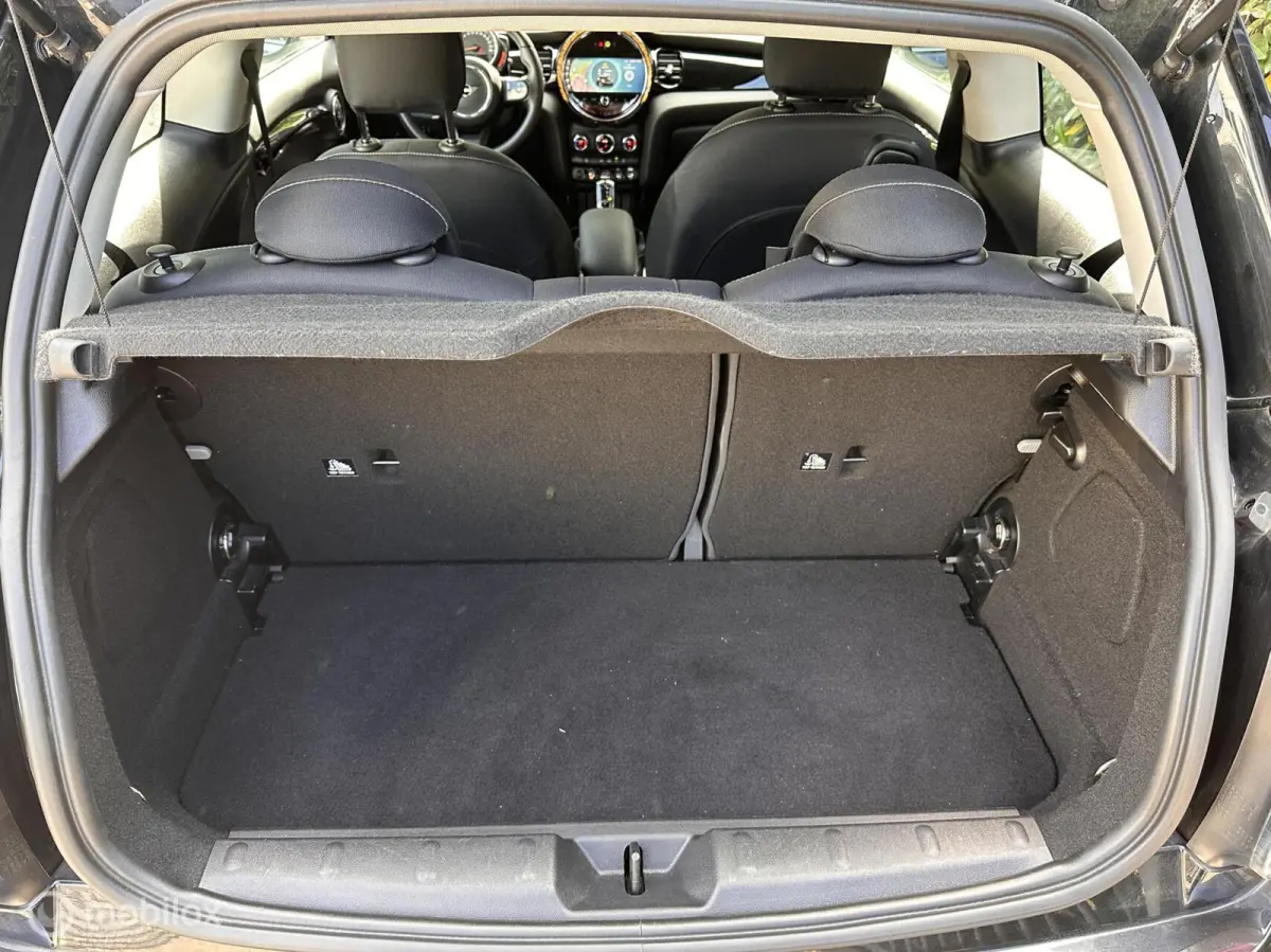 1.5 Cooper Essential automaat 2023