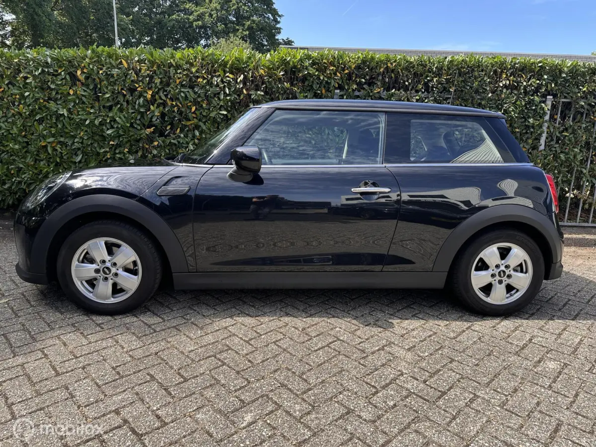 1.5 Cooper Essential automaat 2023