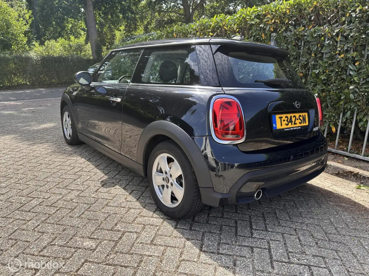 1.5 Cooper Essential automaat 2023