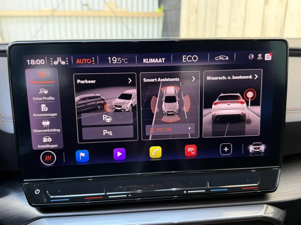 1.4 e-Hybrid Performance Automaat SoH 92,27%| Panoramadak | Trekhaak uitklapbaar | Voorstoelen verwarmd | Cruise control adaptief | Apple CarPlay/Android Auto Full-Link | LED verlichting | A