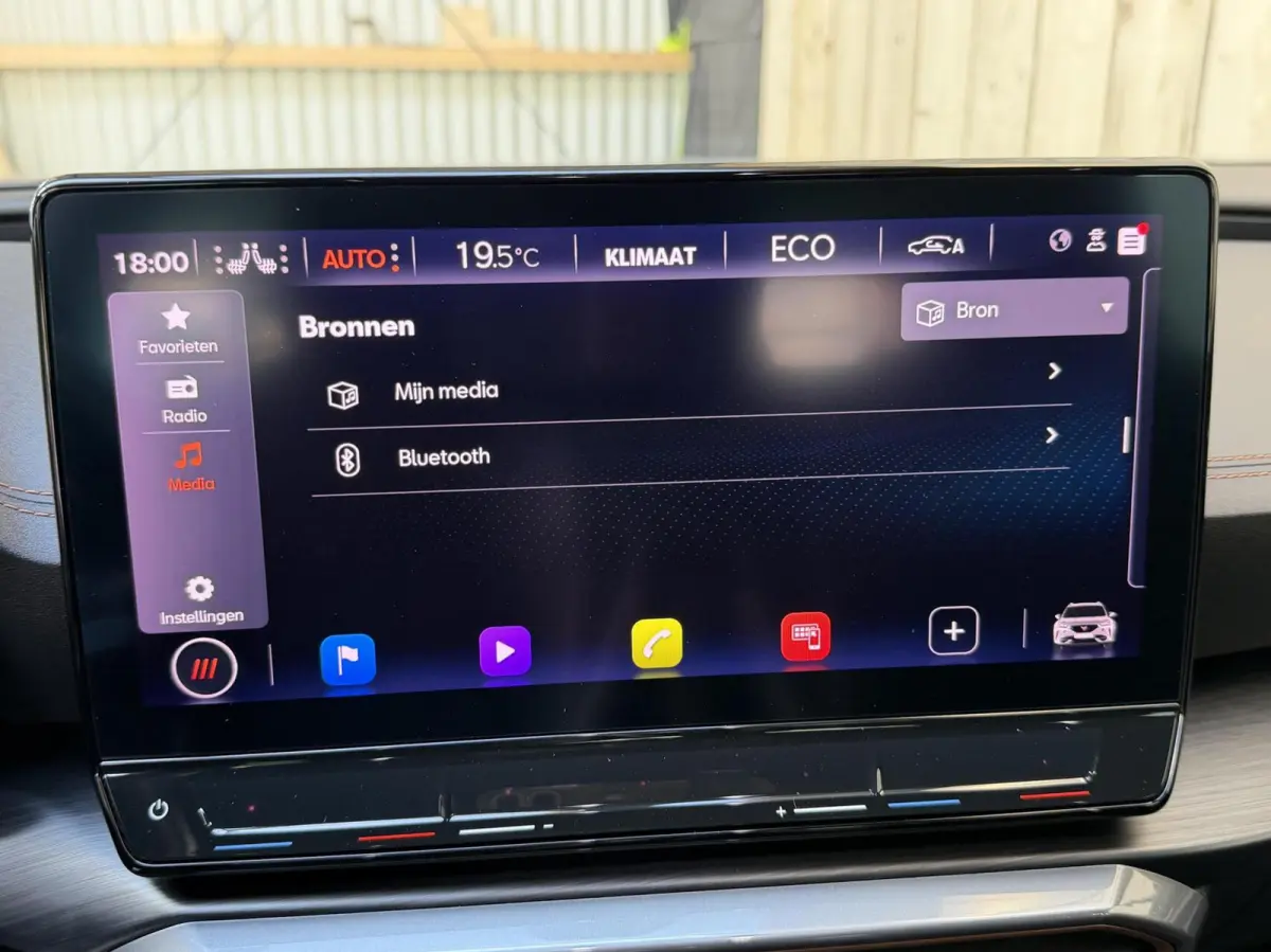 1.4 e-Hybrid Performance Automaat SoH 92,27%| Panoramadak | Trekhaak uitklapbaar | Voorstoelen verwarmd | Cruise control adaptief | Apple CarPlay/Android Auto Full-Link | LED verlichting | A