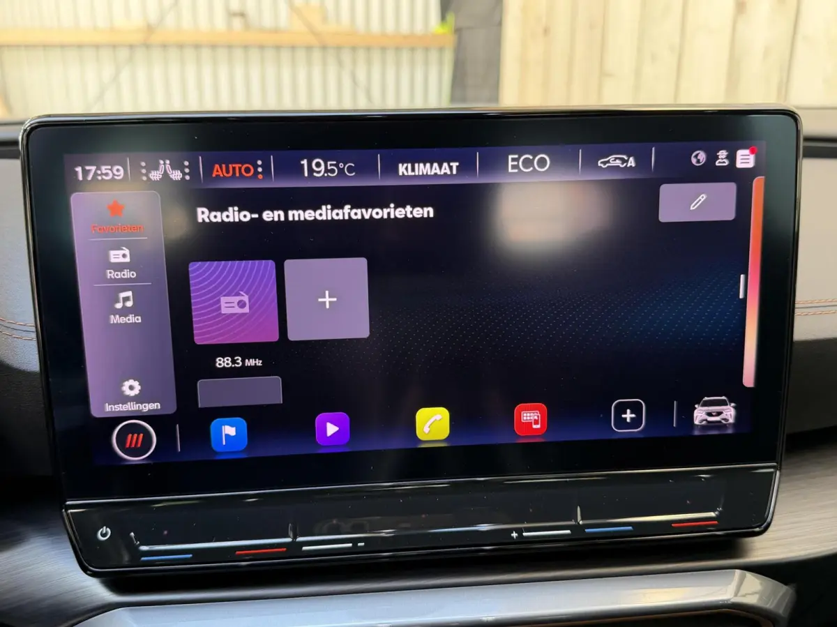 1.4 e-Hybrid Performance Automaat SoH 92,27%| Panoramadak | Trekhaak uitklapbaar | Voorstoelen verwarmd | Cruise control adaptief | Apple CarPlay/Android Auto Full-Link | LED verlichting | A