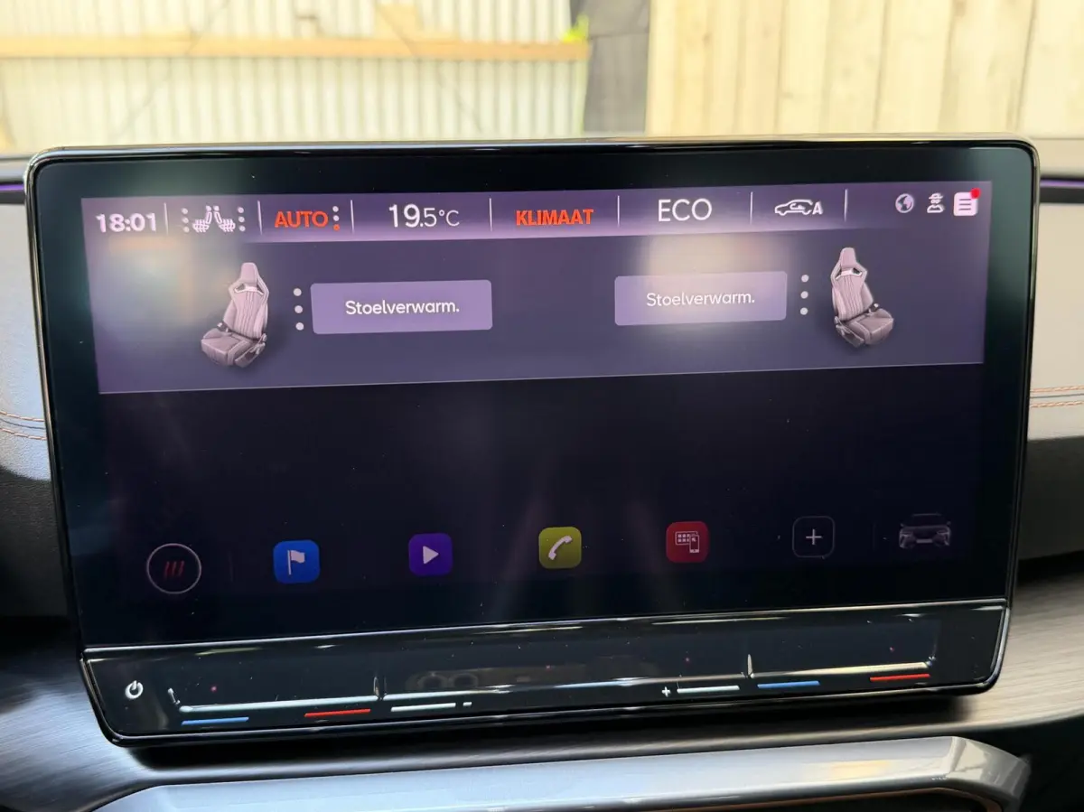 1.4 e-Hybrid Performance Automaat SoH 92,27%| Panoramadak | Trekhaak uitklapbaar | Voorstoelen verwarmd | Cruise control adaptief | Apple CarPlay/Android Auto Full-Link | LED verlichting | A