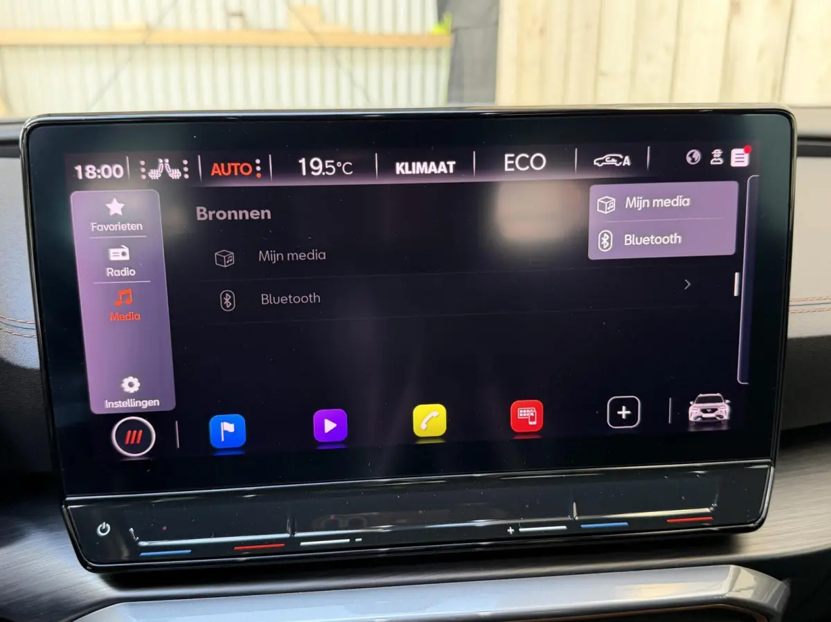 1.4 e-Hybrid Performance Automaat SoH 92,27%| Panoramadak | Trekhaak uitklapbaar | Voorstoelen verwarmd | Cruise control adaptief | Apple CarPlay/Android Auto Full-Link | LED verlichting | A