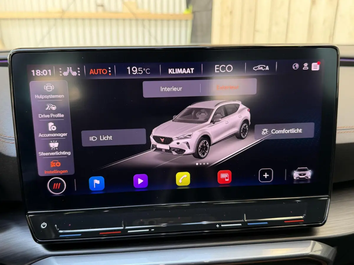 1.4 e-Hybrid Performance Automaat SoH 92,27%| Panoramadak | Trekhaak uitklapbaar | Voorstoelen verwarmd | Cruise control adaptief | Apple CarPlay/Android Auto Full-Link | LED verlichting | A