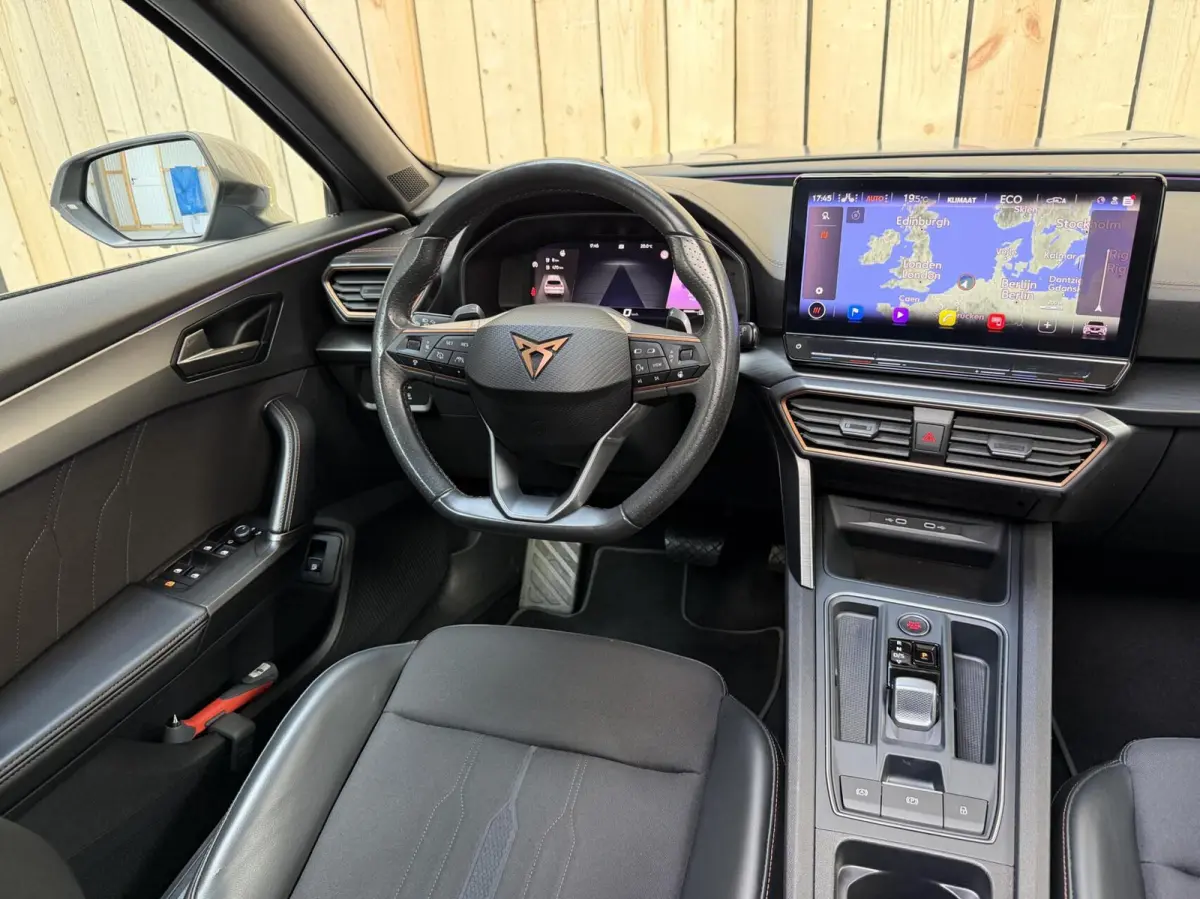1.4 e-Hybrid Performance Automaat SoH 92,27%| Panoramadak | Trekhaak uitklapbaar | Voorstoelen verwarmd | Cruise control adaptief | Apple CarPlay/Android Auto Full-Link | LED verlichting | A