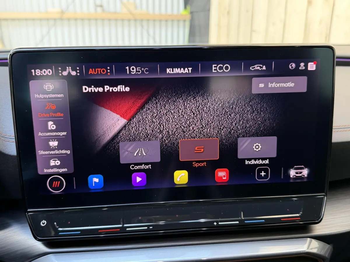 1.4 e-Hybrid Performance Automaat SoH 92,27%| Panoramadak | Trekhaak uitklapbaar | Voorstoelen verwarmd | Cruise control adaptief | Apple CarPlay/Android Auto Full-Link | LED verlichting | A