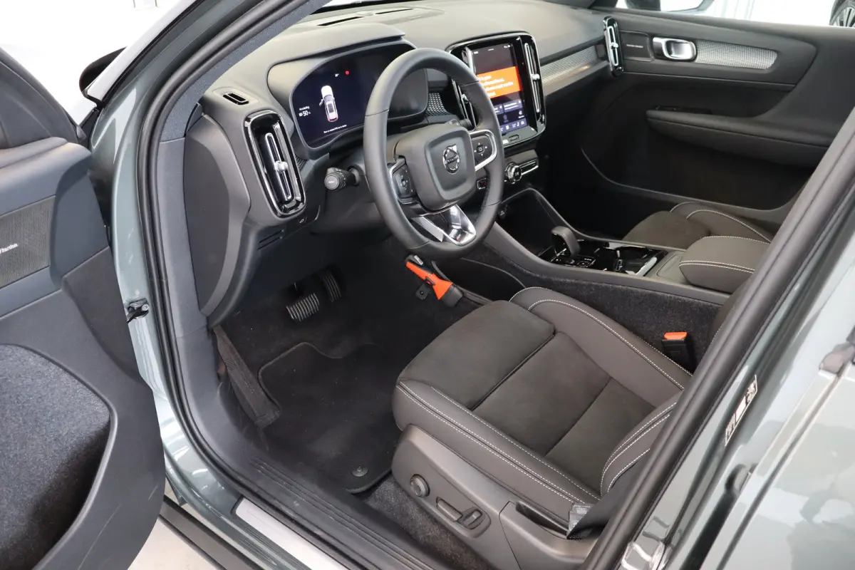 Extended Range 252PK Ultra Europa 82 kWh | Achterbank verwarmd | Apple Carplay/Android Auto|telefoonintegratie premium | Draadloze telefoonlader