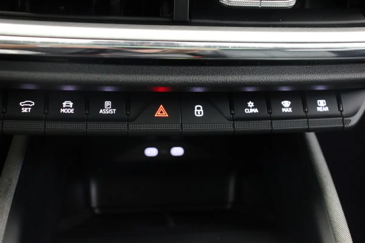 60 - Panorama, Carplay, Camera, SOH 90.69%