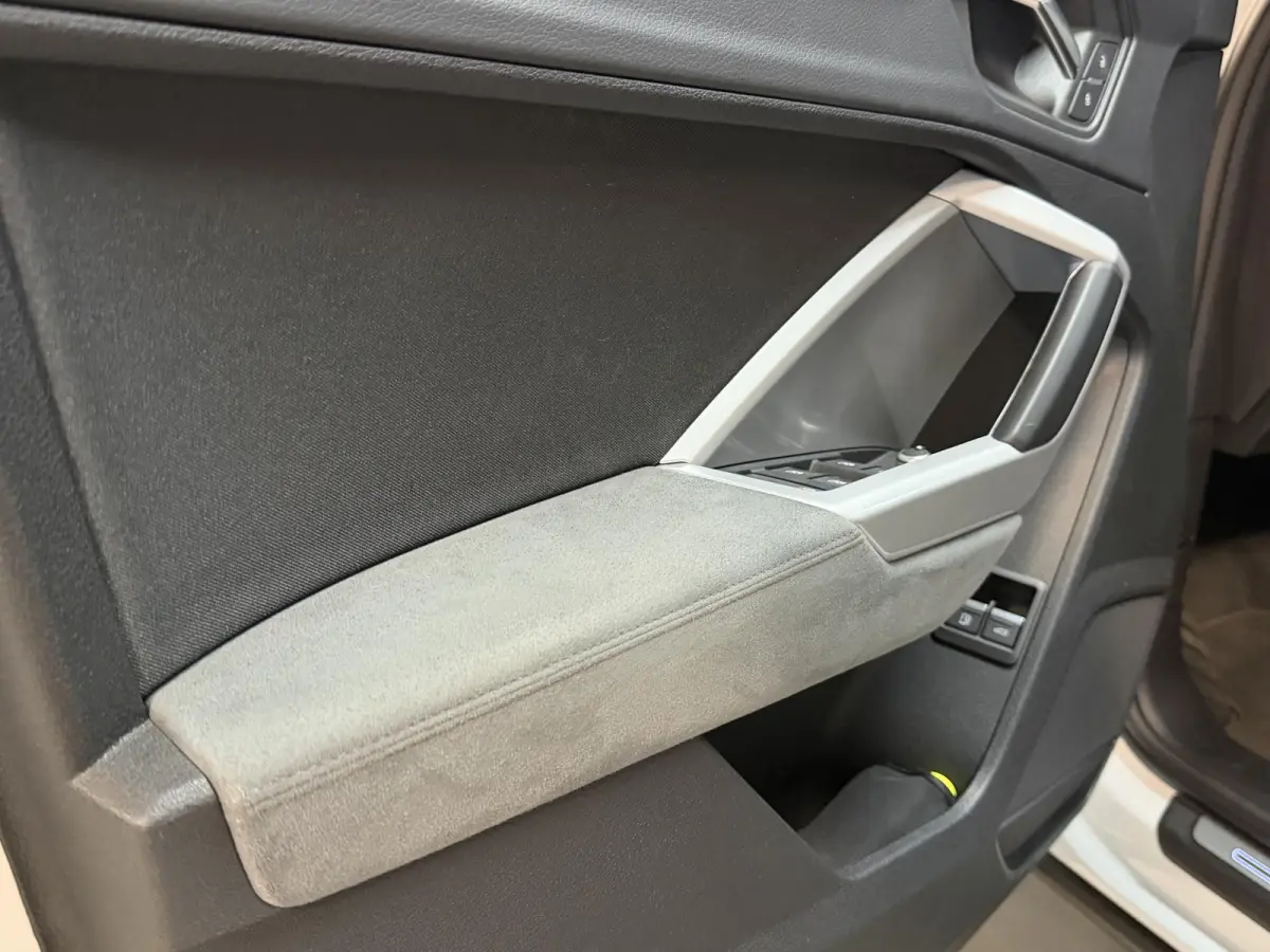 45 TFSI e S Edition 20"/Adaptieve cruise/Dodehoek/LED/Elektrische klep/Keyless/Stoelverwarming/PDC v+a/Apple Carplay & Android Auto