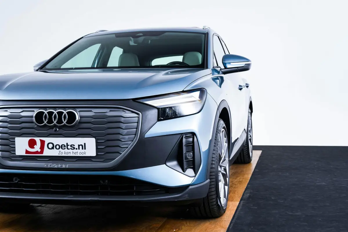 40 Advanced edition 77 kWh Panoramadak - Comfortpakket plus - Assistentiepakket plus - Veiligheidspakket plus - Sonos premium soundsystem - Stoelverwarming voorin - Lane departure warning -