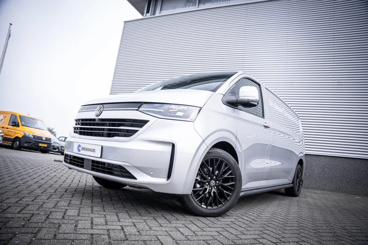 2.5 e-Hybrid | IQ-Light | Trekhaak | 4-Seizoenen Banden | Achterdeuren