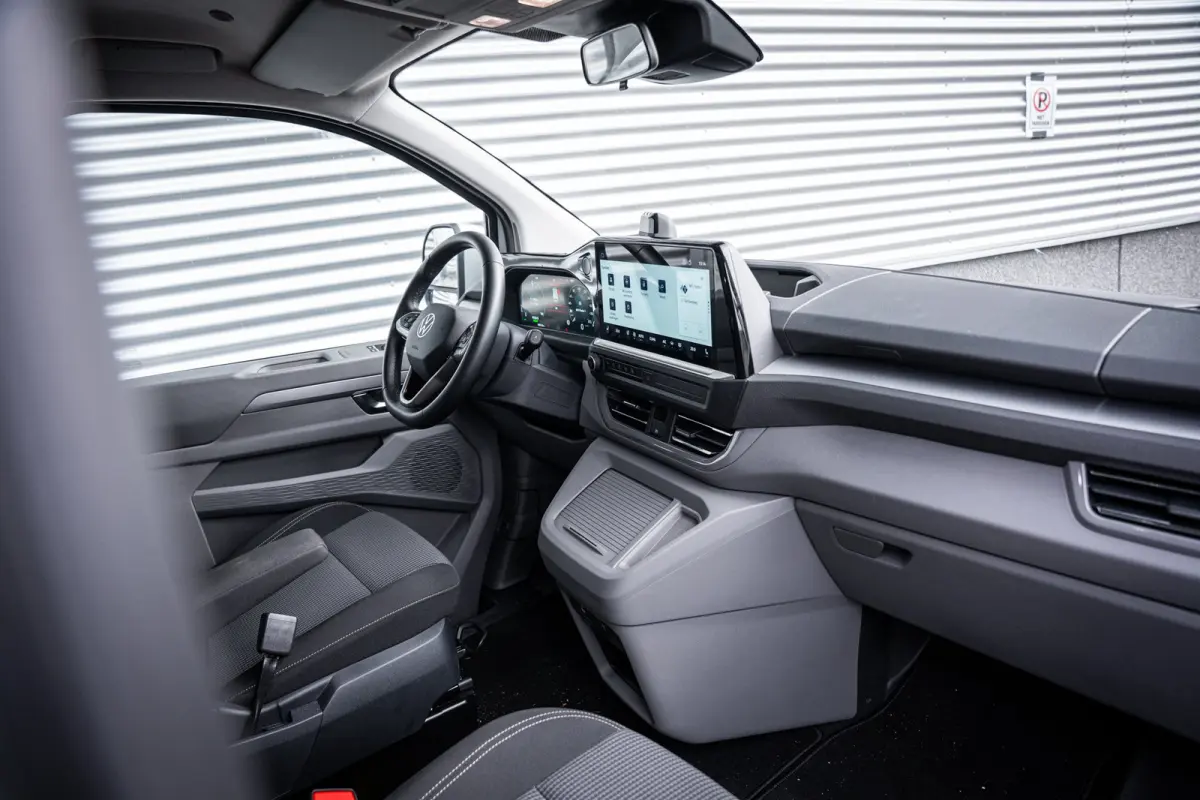 2.5 e-Hybrid | IQ-Light | Trekhaak | 4-Seizoenen Banden | Achterdeuren