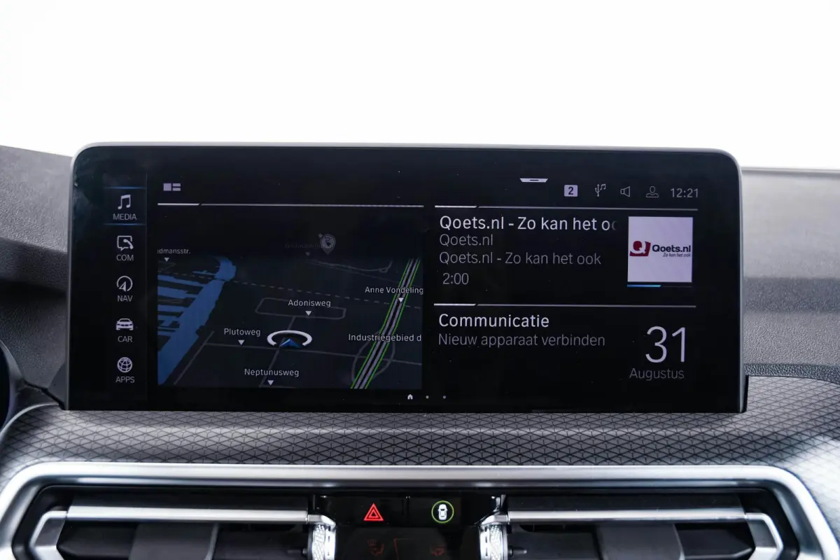 xDrive30e M Sport - Stoelverwarming voor/achter - Comfort Access - Parking Assistant Plus - HiFi System - Getinte Ruiten - Ambiance verlichting - Stuurwielrand verwarmd -