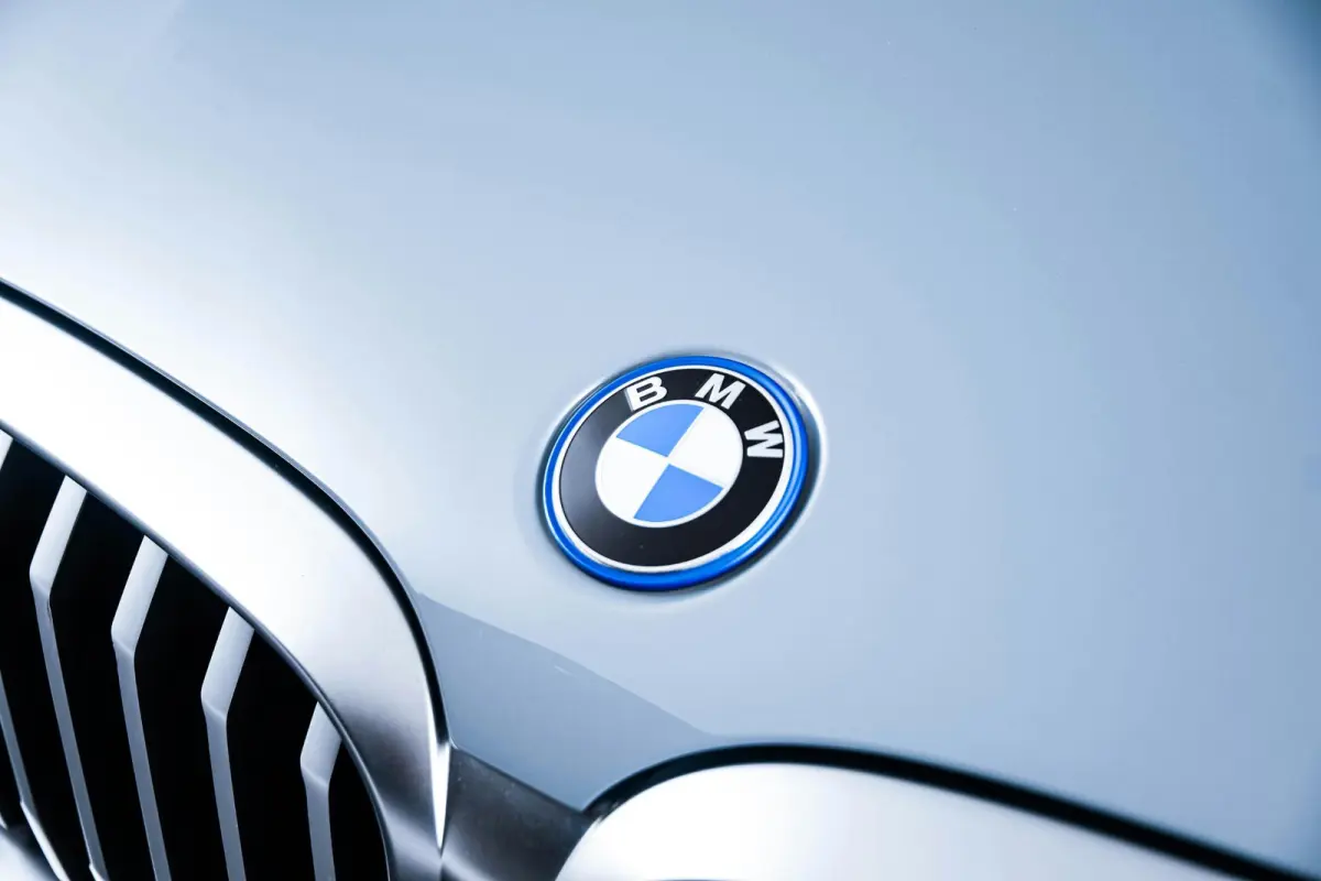 xDrive30e M Sport - Stoelverwarming voor/achter - Comfort Access - Parking Assistant Plus - HiFi System - Getinte Ruiten - Ambiance verlichting - Stuurwielrand verwarmd -