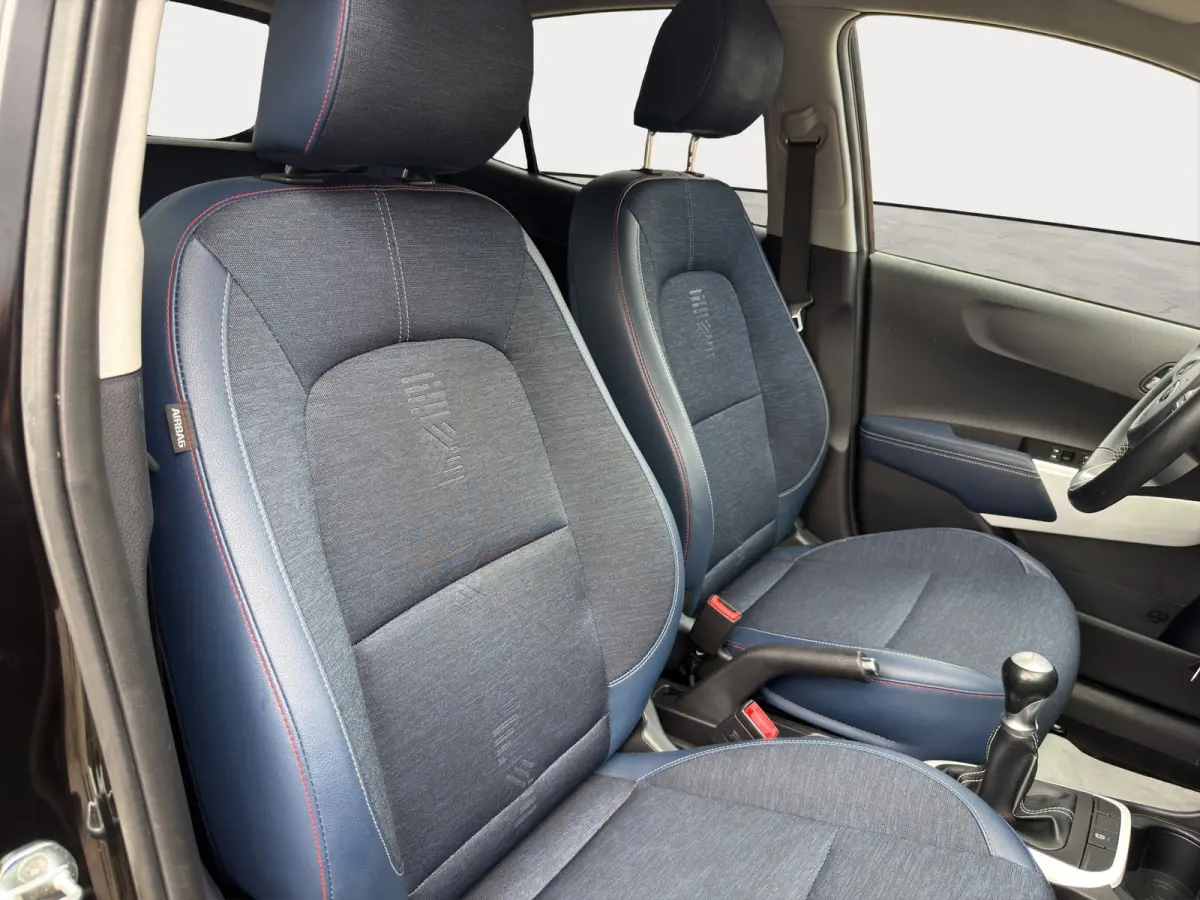 1.0 CVVT Design Edition | Achteruitrijcamera | Cruise control | Getint glas |