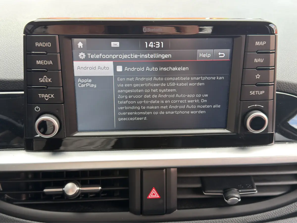 1.0 CVVT Design Edition | Achteruitrijcamera | Cruise control | Getint glas |
